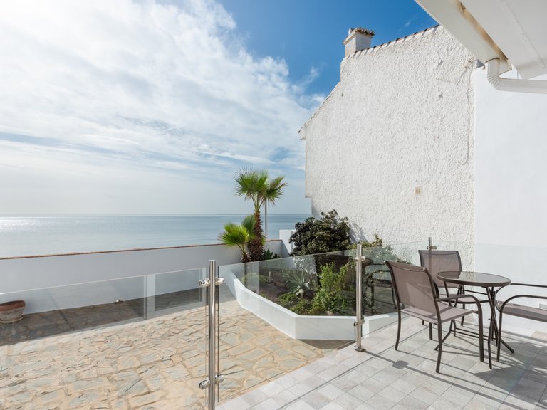 Villa for Sale in Estepona, Malaga 7