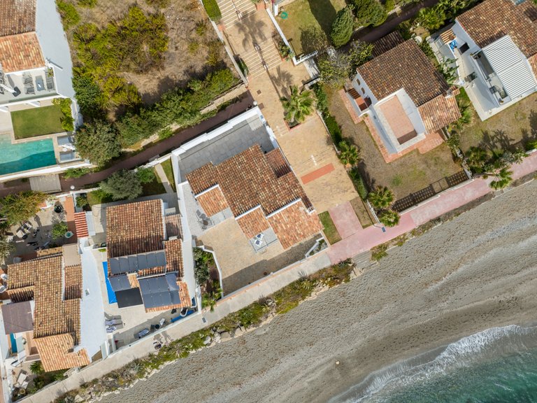 Villa for Sale in Estepona, Malaga 35