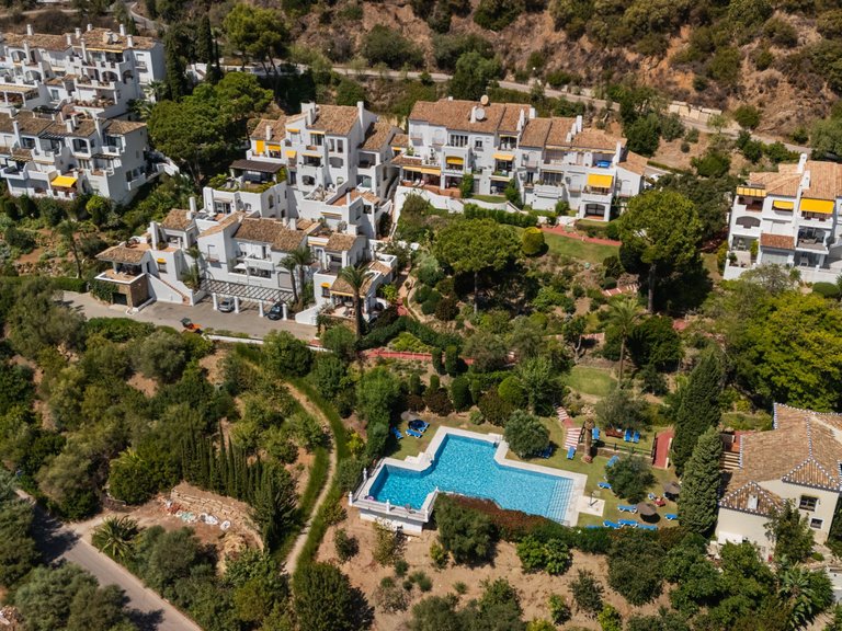 Apartment for Sale in Benahavis, Malaga 23