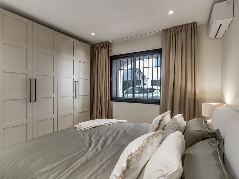 Apartment for Sale in Benahavis, Malaga 14