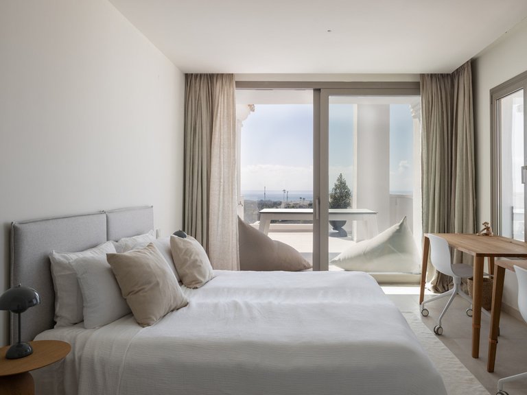 Penthouse for Sale in Marbella, Malaga 39
