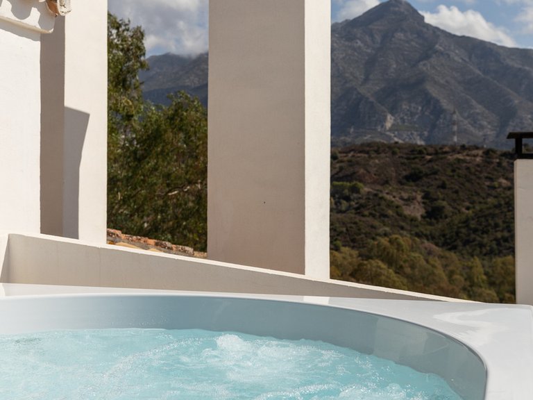 Penthouse for Sale in Marbella, Malaga 57