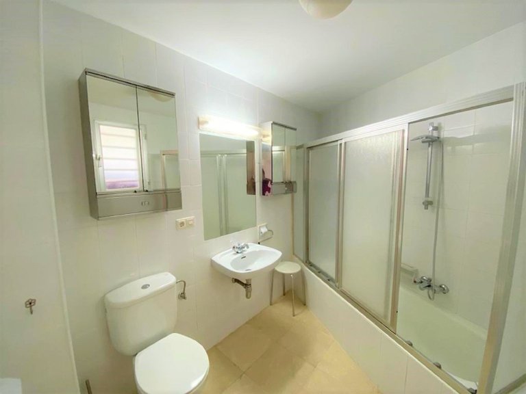 Middle Floor Apartment in Guadalmina Alta 16