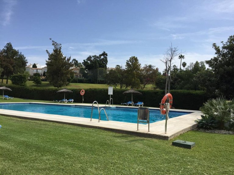 Middle Floor Apartment in Guadalmina Alta 30