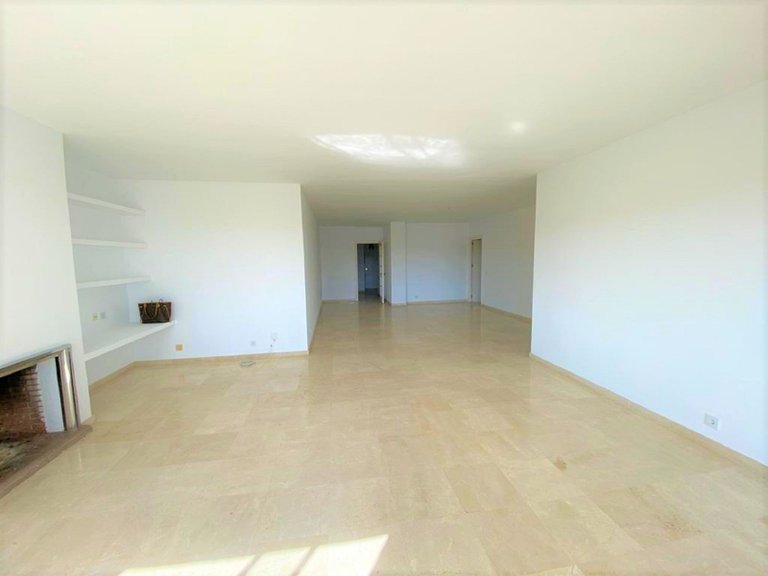 Middle Floor Apartment in Guadalmina Alta 21