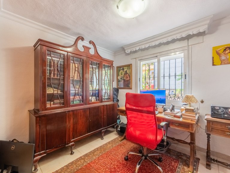 Villa for Sale in San Pedro de Alcantara, Malaga, 16