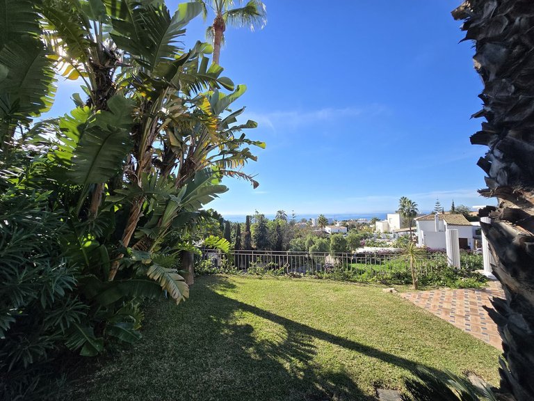 Villa for Sale in Marbella, Malaga 28
