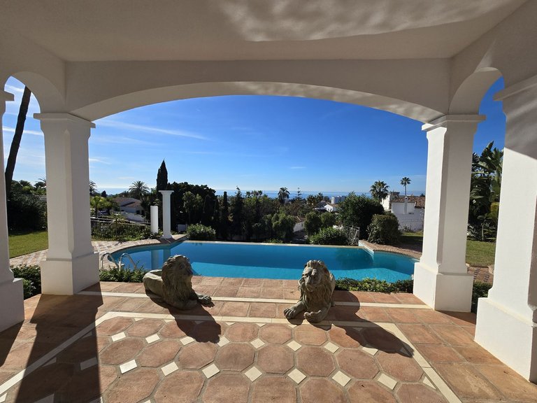 Villa for Sale in Marbella, Malaga 39