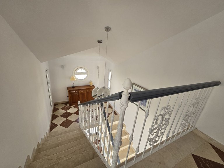 Villa for Sale in Marbella, Malaga 18