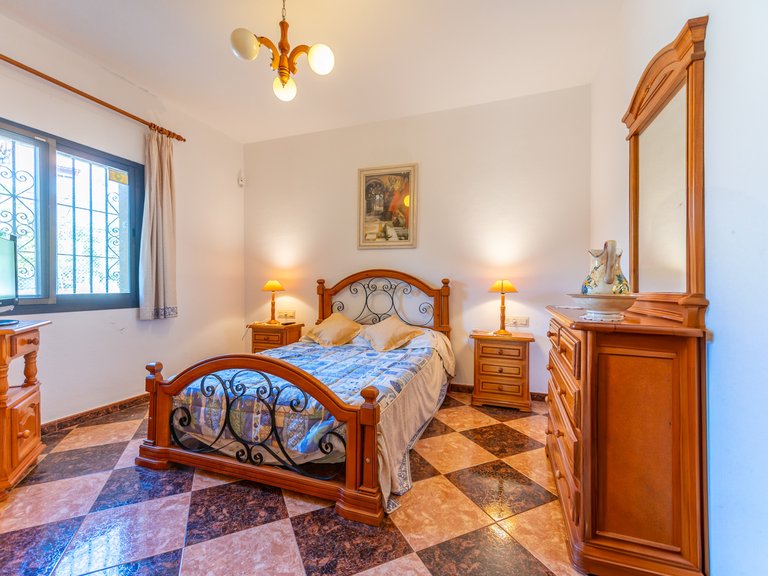 Villa for Sale in Marbella, Malaga 23