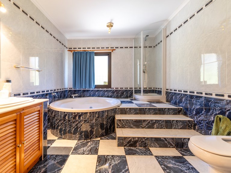 Villa for Sale in Marbella, Malaga 20