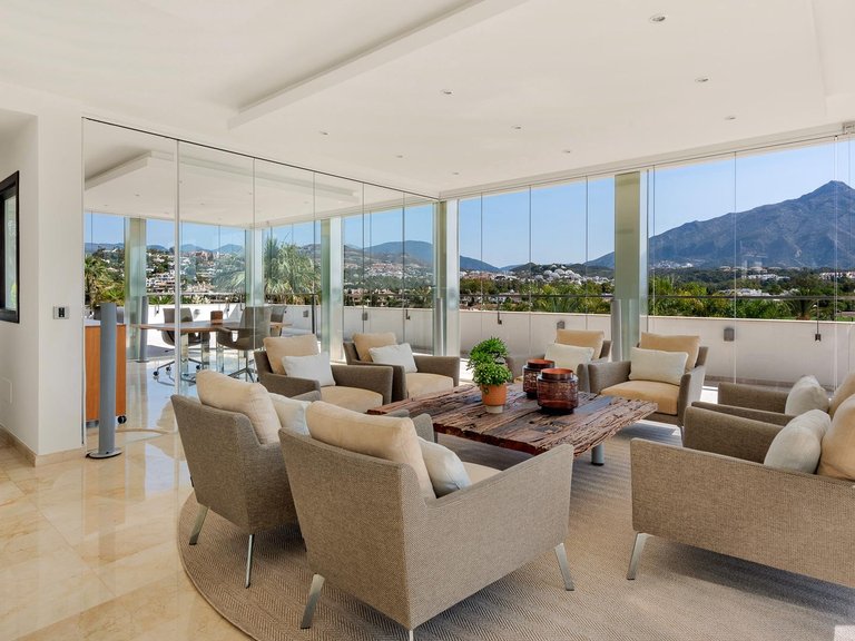 Villa for Sale in Marbella, Malaga 28