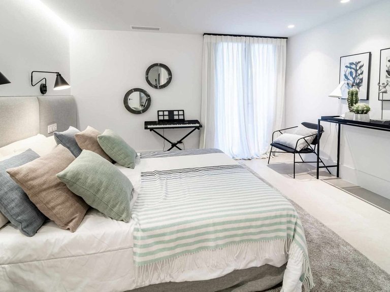 Villa for Sale in Marbella, Malaga 18