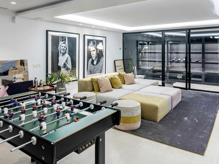 Villa for Sale in Marbella, Malaga 22