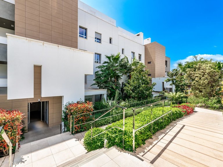 Apartment for Sale in Marbella, Malaga 25