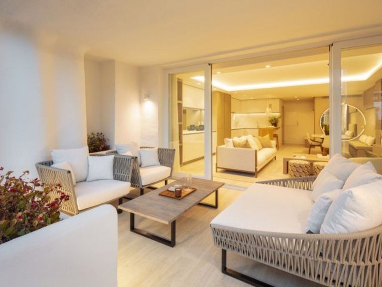 Apartment for Sale in Marbella, Malaga 25