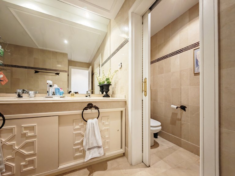 Apartment for Sale in Marbella, Malaga 13