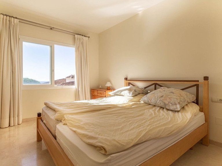 Penthouse for Sale in Marbella, Malaga 4