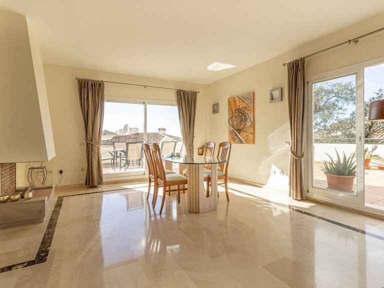 Penthouse for Sale in Marbella, Malaga 1