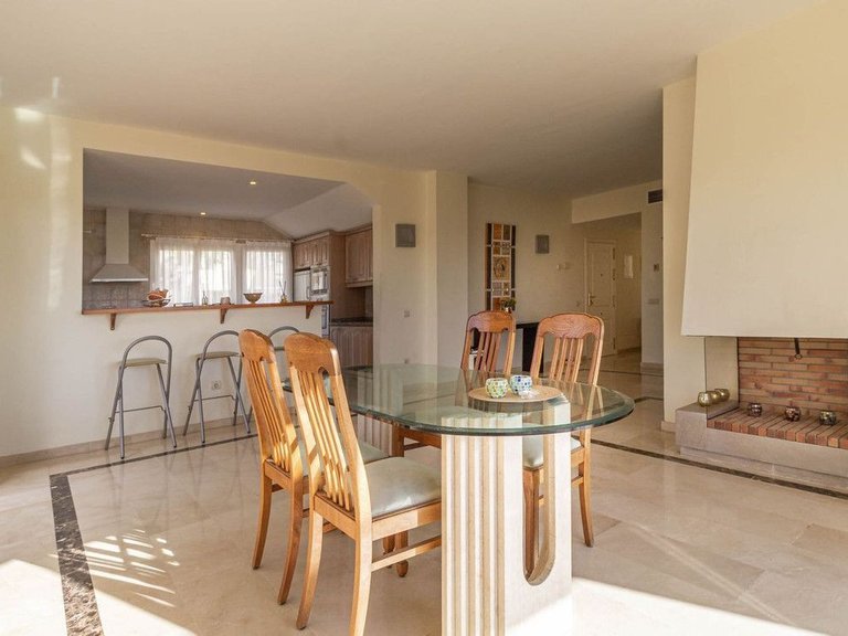 Penthouse for Sale in Marbella, Malaga 15