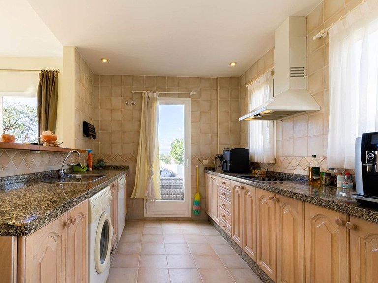 Penthouse for Sale in Marbella, Malaga 3