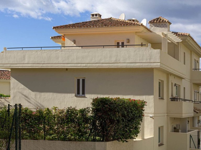 Penthouse for Sale in Marbella, Malaga 6