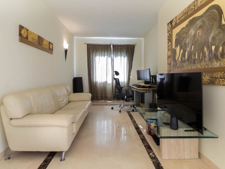 Penthouse for Sale in Marbella, Malaga 11
