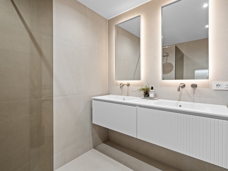 Apartment for Sale in Marbella, Malaga 24