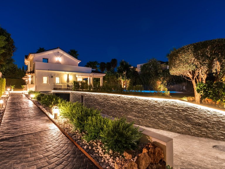 Villa for Sale in Marbella, Malaga 50