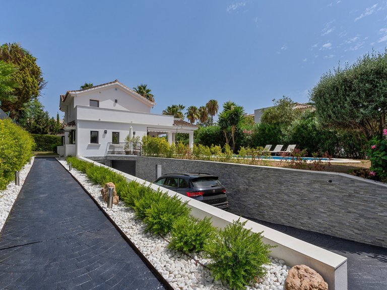 Villa for Sale in Marbella, Malaga 41