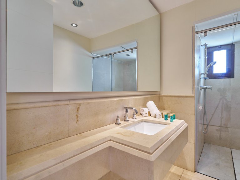 Apartment for Sale in Marbella, Malaga 11