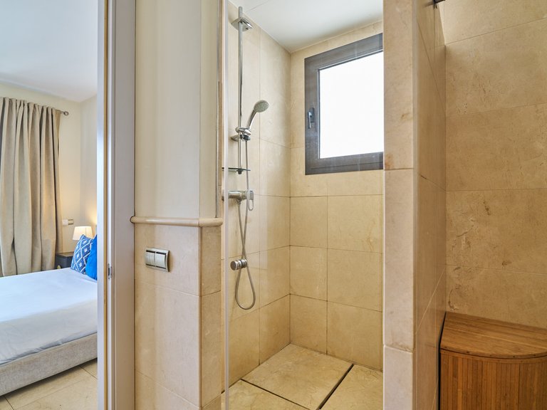 Apartment for Sale in Marbella, Malaga 17