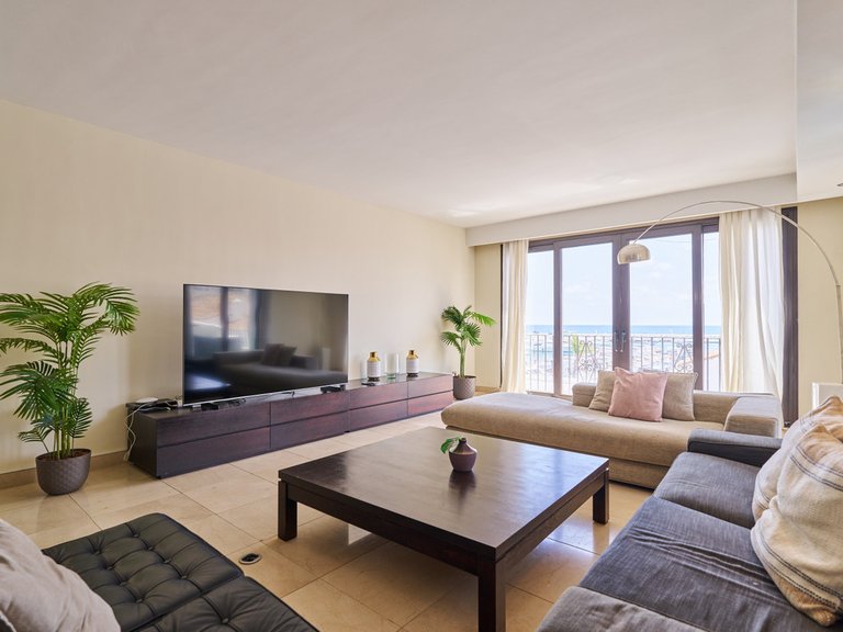 Apartment for Sale in Marbella, Malaga 1