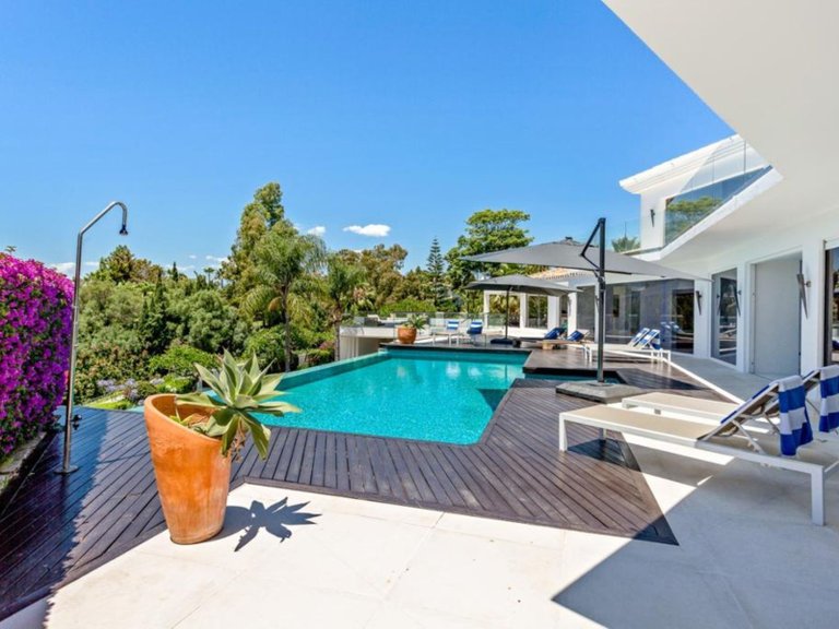 Detached Villa in Las Chapas 18