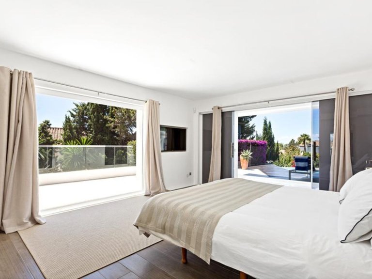 Detached Villa in Las Chapas 30