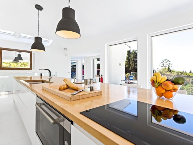 Detached Villa in Las Chapas 26