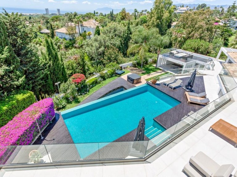 Detached Villa in Las Chapas 5