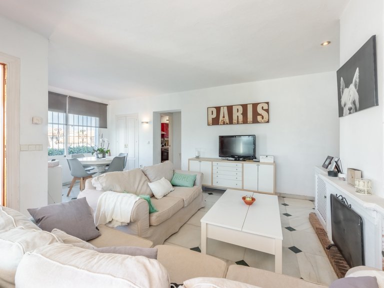 Chalet independiente en San Pedro de Alcántara 17