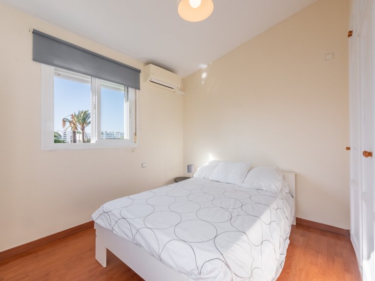 Chalet independiente en San Pedro de Alcántara 18