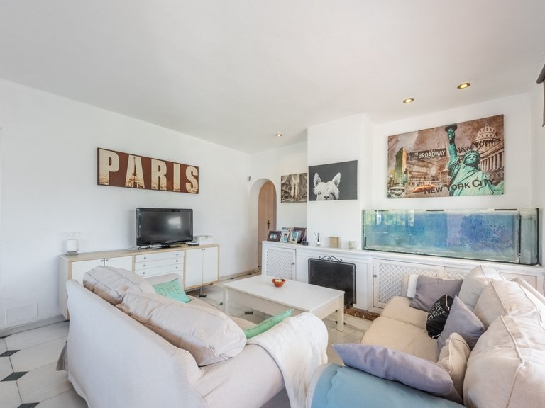 Chalet independiente en San Pedro de Alcántara 11
