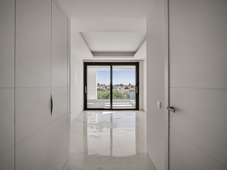 Beautiful villa in Benahavis 19