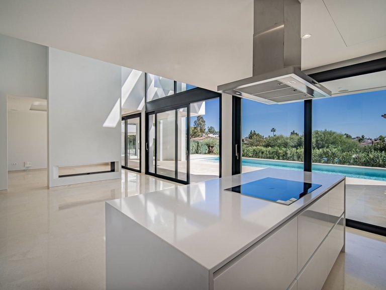 Beautiful villa in Benahavis 8