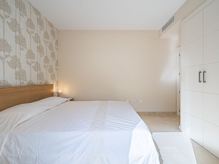 Apartment in Los Flamingos 13