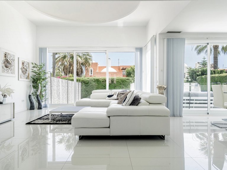 Villa for Sale in Marbella, Malaga 7
