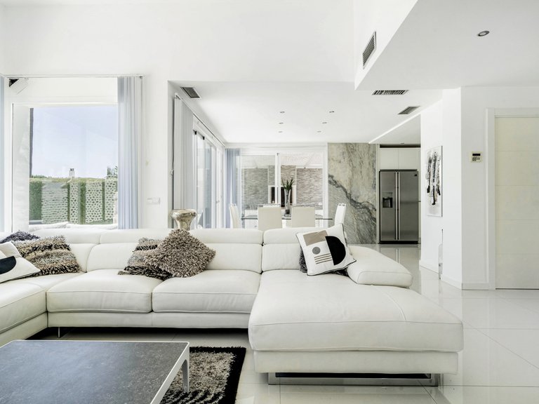Villa for Sale in Marbella, Malaga 10