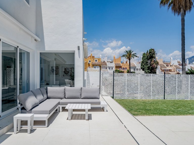 Villa for Sale in Marbella, Malaga 3