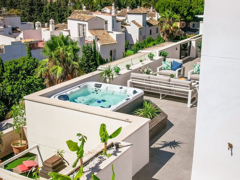 Penthouse for Sale in Marbella, Malaga 4