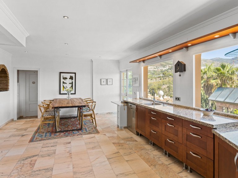 Villa for sale in Benalmadena, Malaga 34