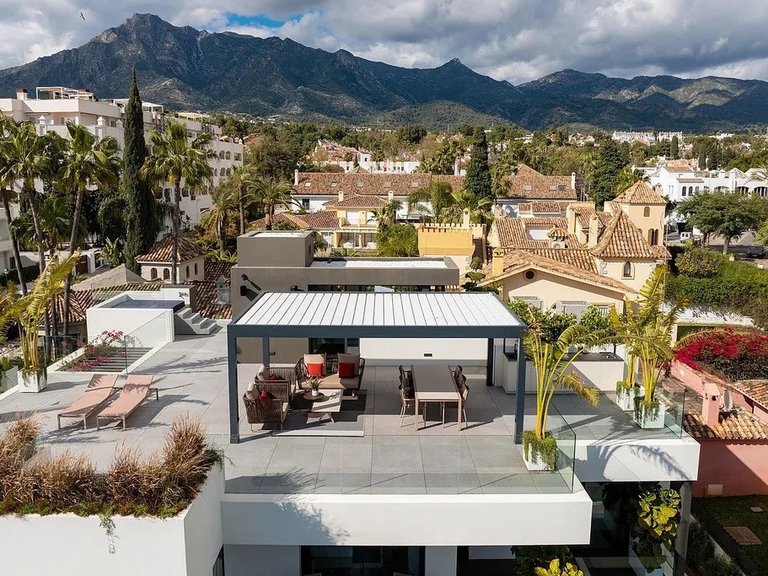 Villa for Sale in Marbella, Malaga 2