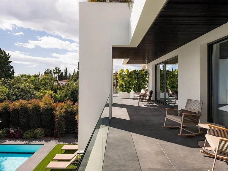 Villa for Sale in Marbella, Malaga 16